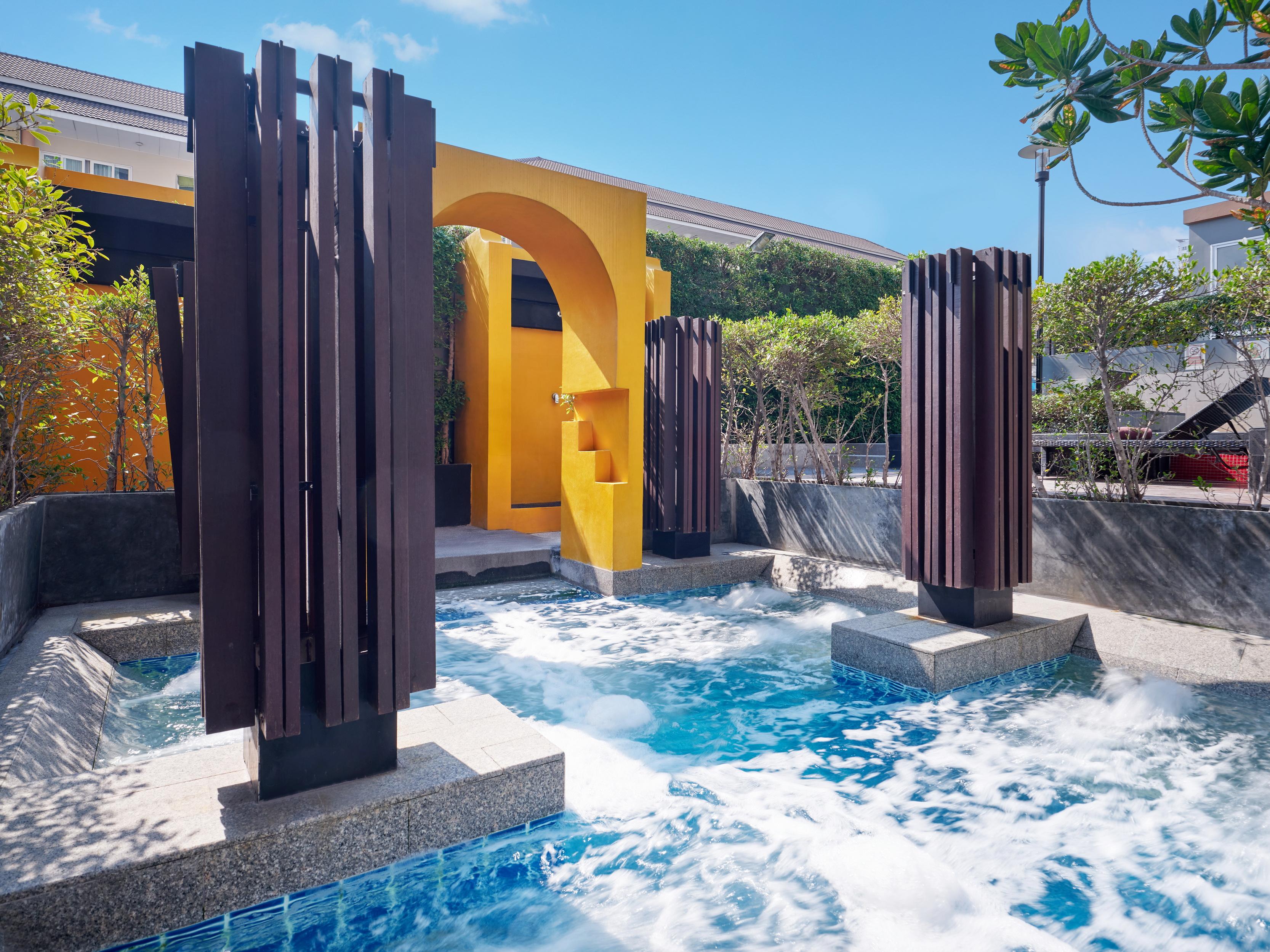 The Grass Serviced Suites Pattaya Ngoại thất bức ảnh
