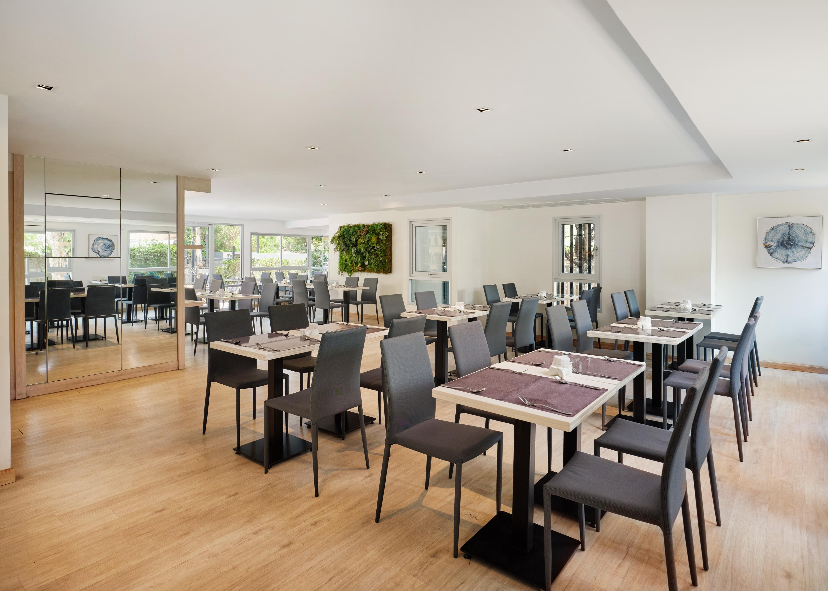 The Grass Serviced Suites Pattaya Ngoại thất bức ảnh