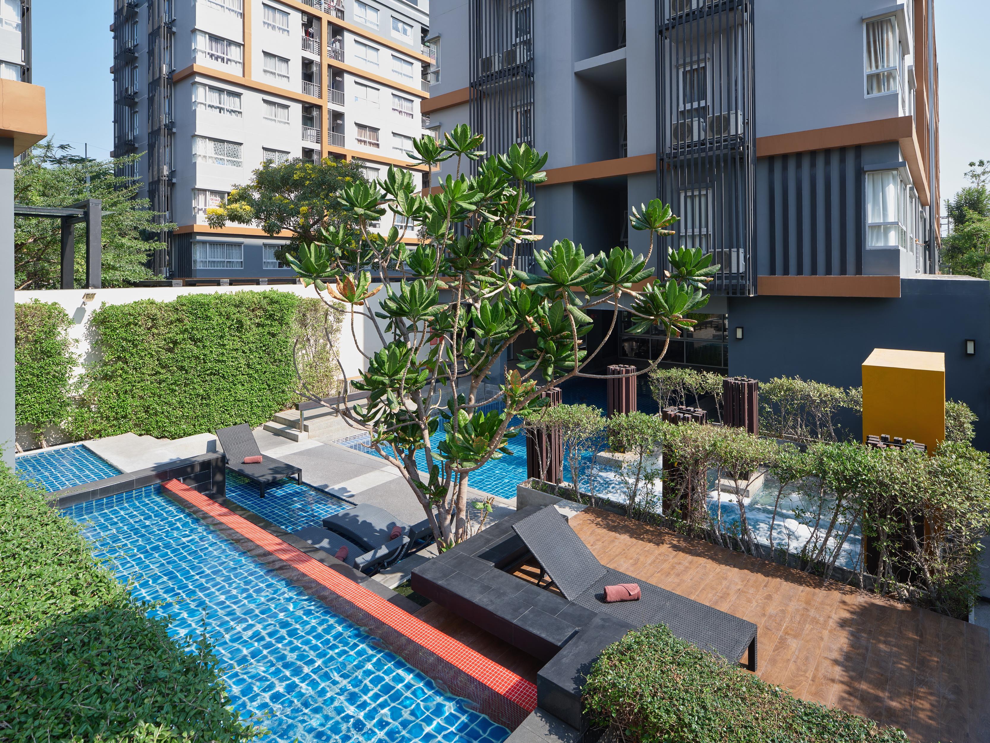 The Grass Serviced Suites Pattaya Ngoại thất bức ảnh