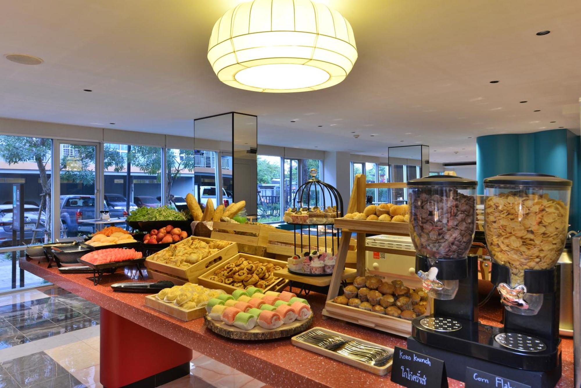 The Grass Serviced Suites Pattaya Ngoại thất bức ảnh