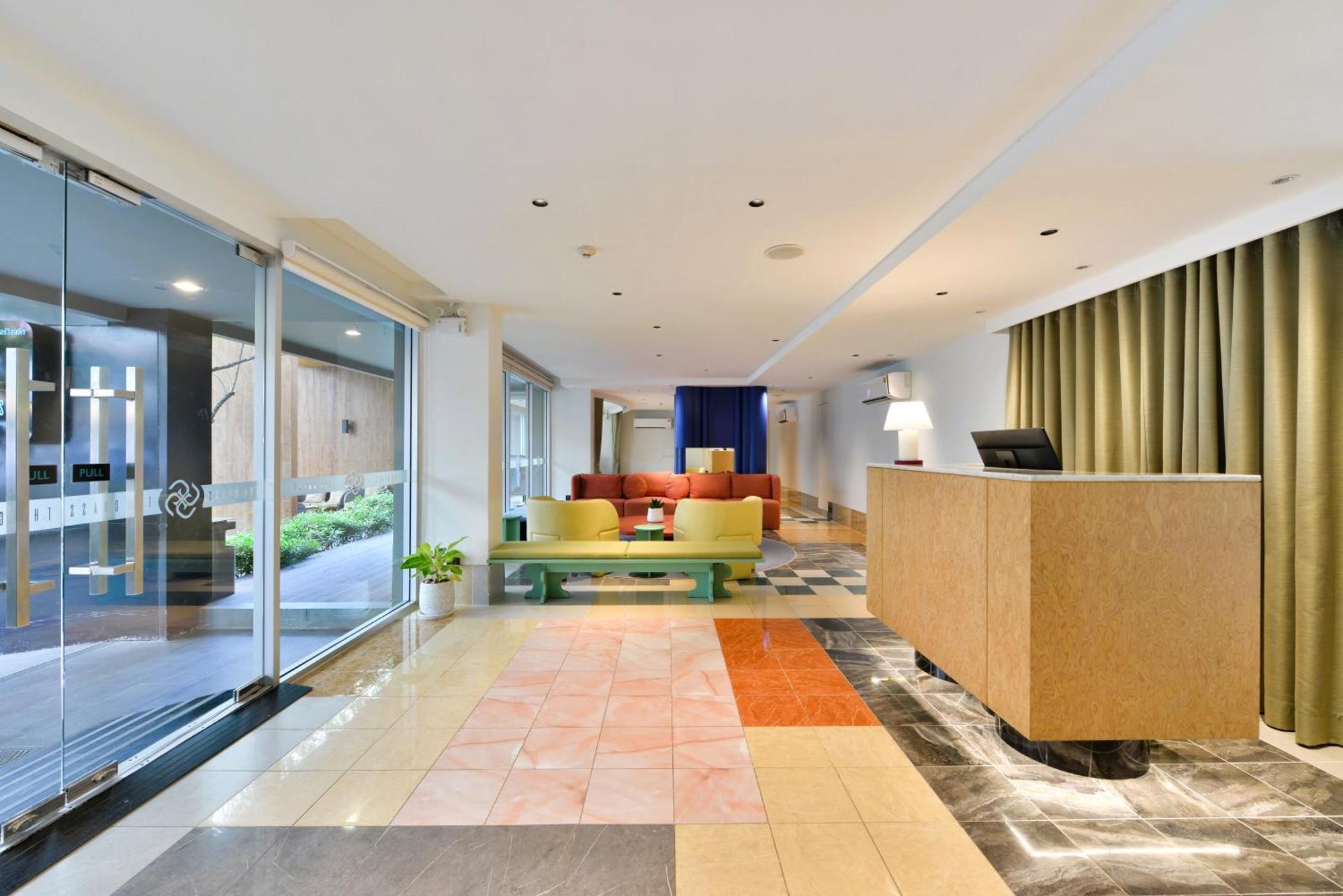 The Grass Serviced Suites Pattaya Ngoại thất bức ảnh